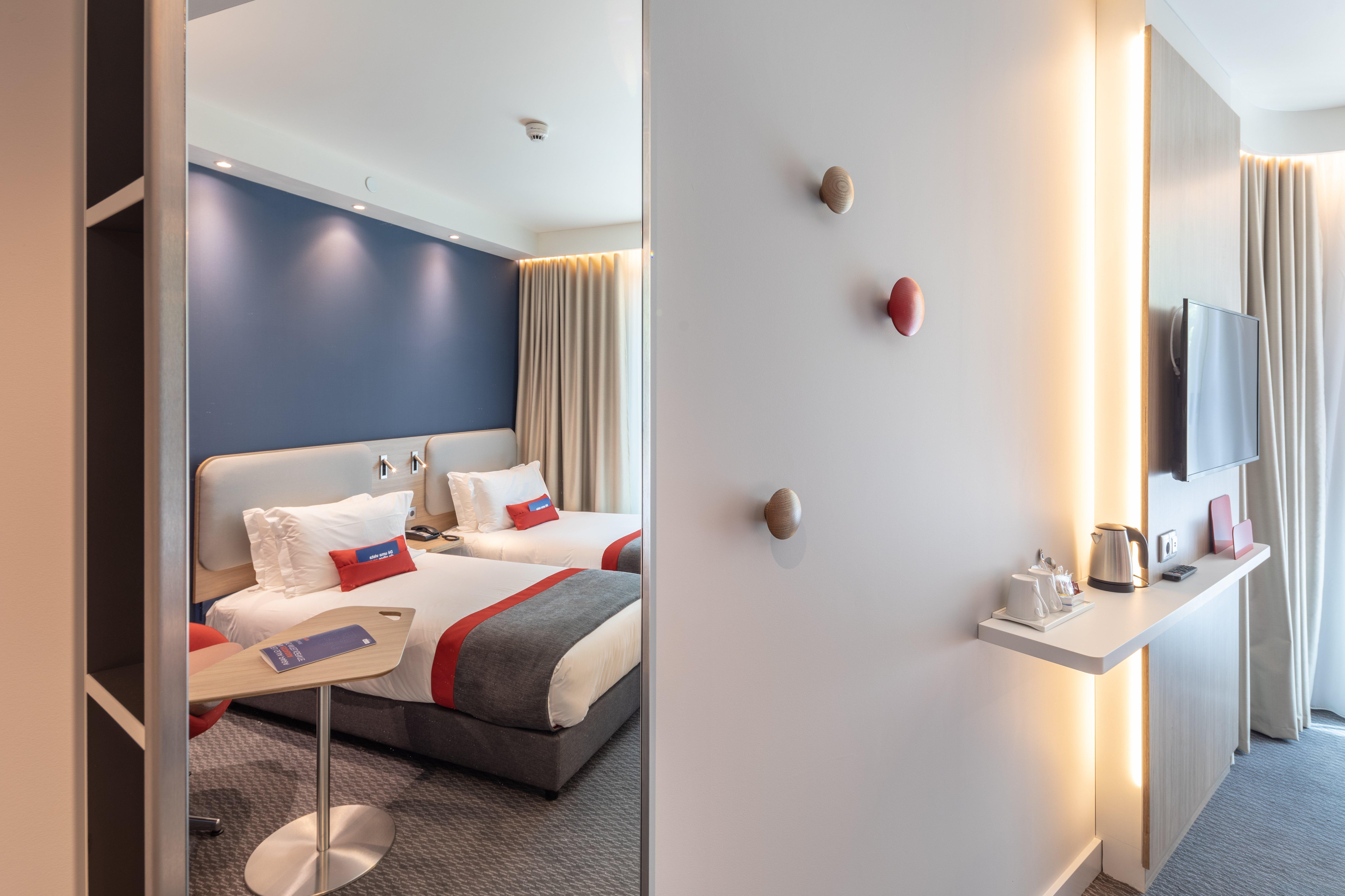 Holiday Inn Express - Lisbon - Plaza Saldanha By Ihg Exterior photo