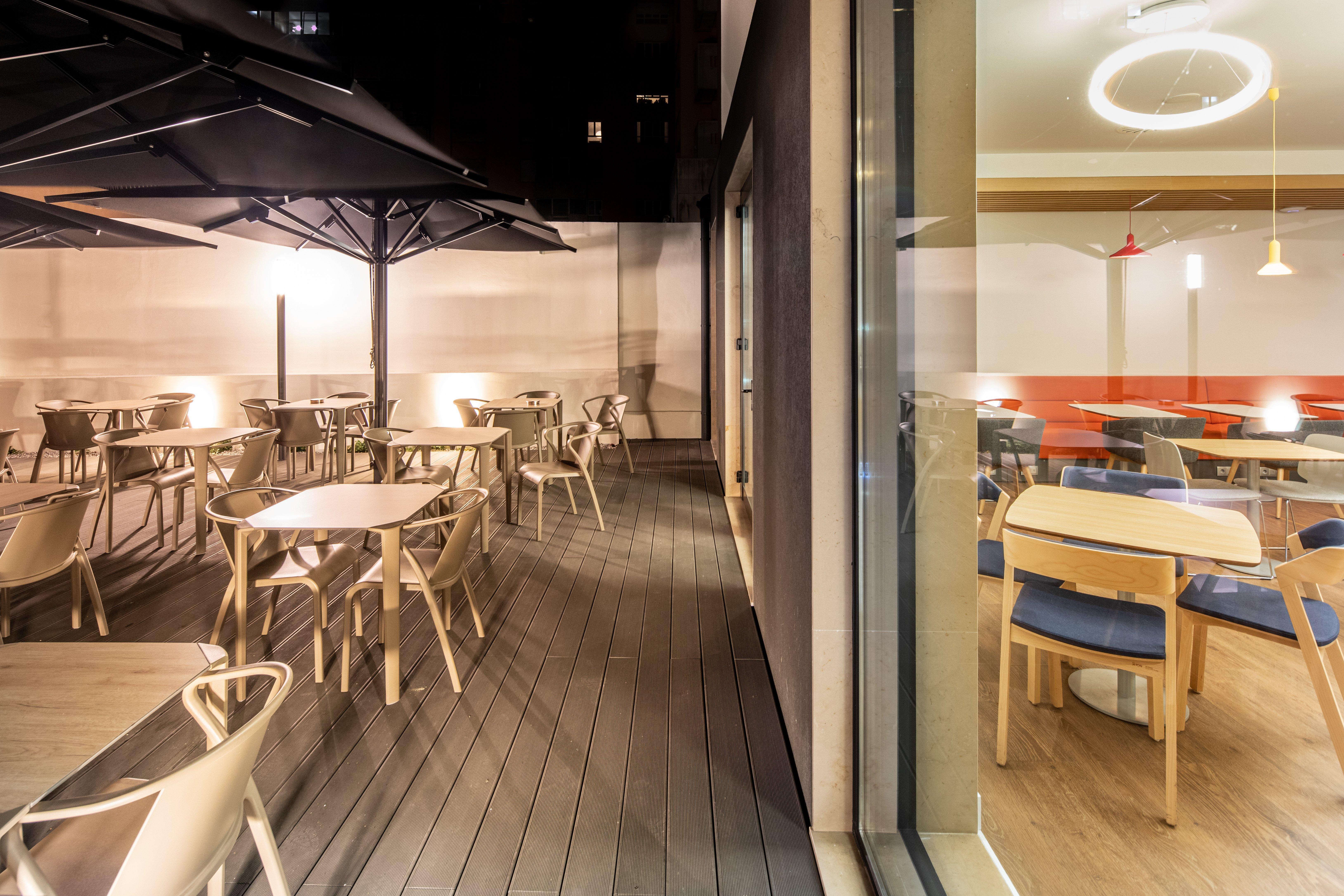 Holiday Inn Express - Lisbon - Plaza Saldanha By Ihg Exterior photo