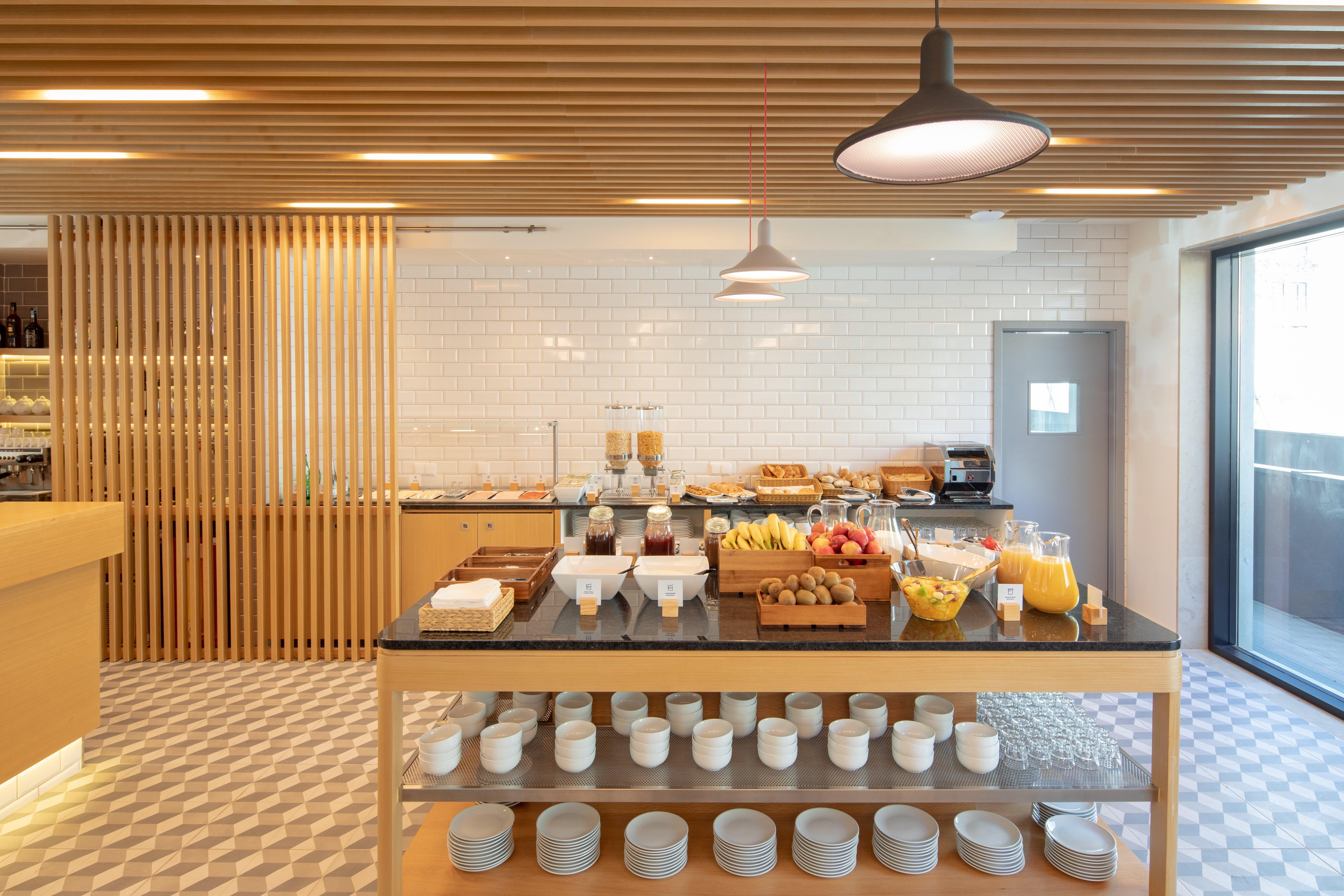 Holiday Inn Express - Lisbon - Plaza Saldanha By Ihg Exterior photo