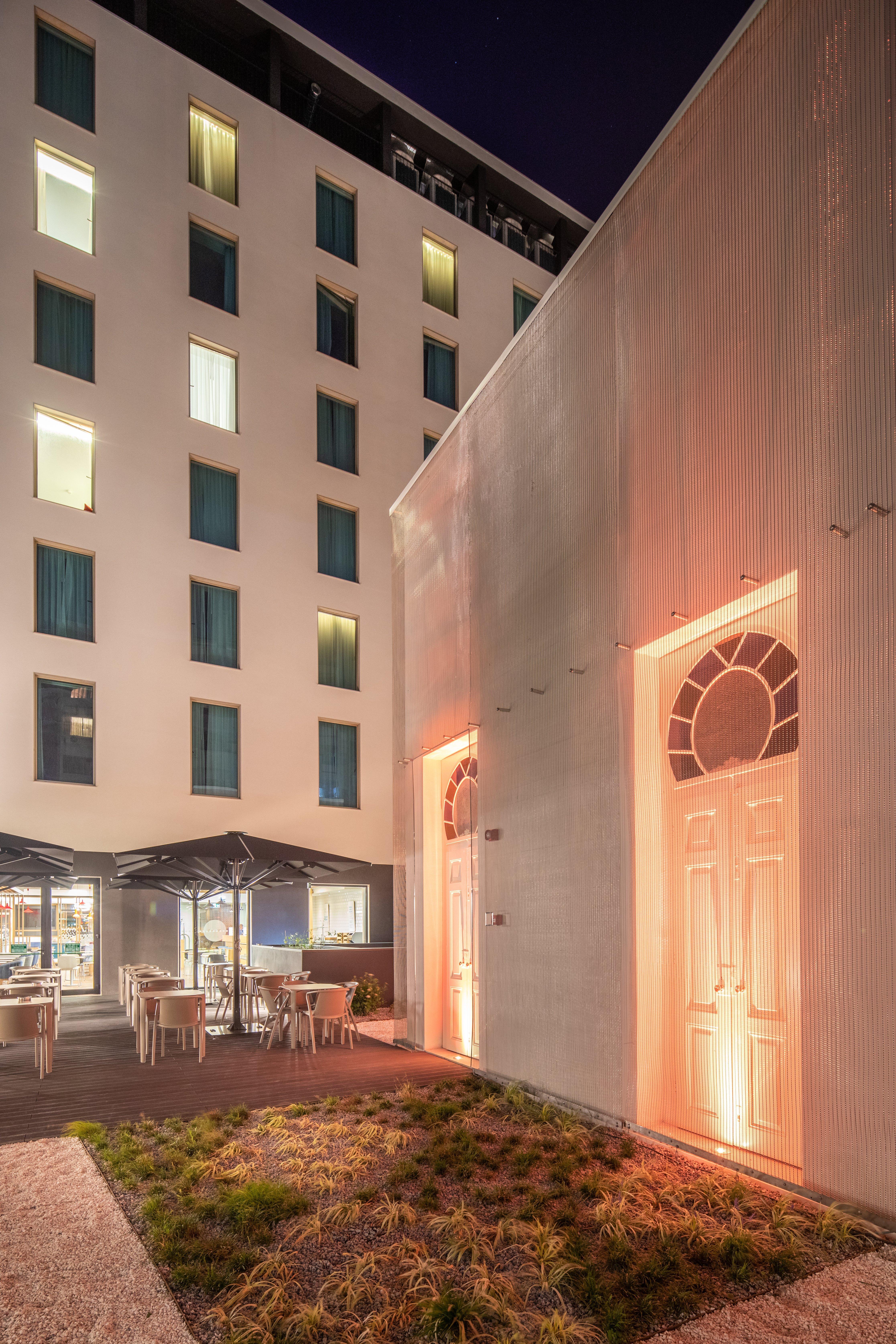 Holiday Inn Express - Lisbon - Plaza Saldanha By Ihg Exterior photo